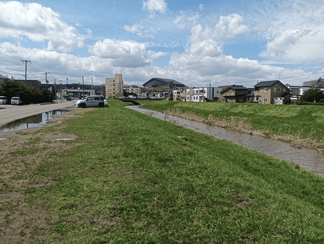 輪厚川河川敷
